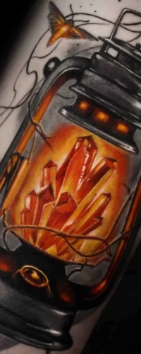 Color Tattoo Style - Laterne mit Kristallen