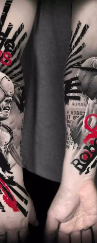 Zwei Unterarm-Tätowierungen im Trash Polka Tattoo Style, die futuristische Cyborg-Motive mit roten und schwarzen grafischen Akzenten und Texten zeigen.